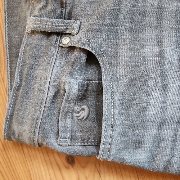 COPY - Gloria Vanderbilt jeans - Picture 3 of 9